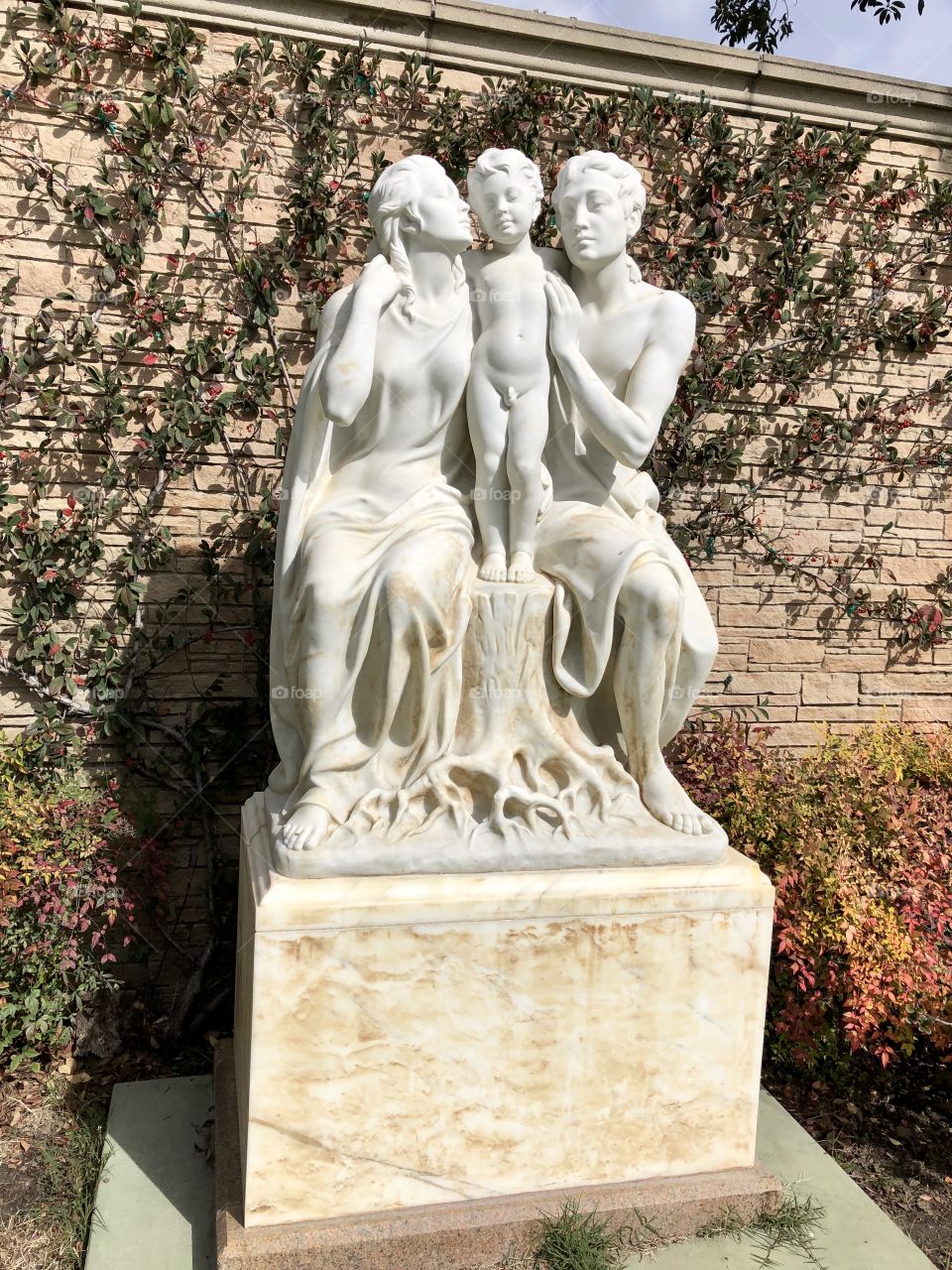 Family sculpture at Forest Lawn in Cypress.