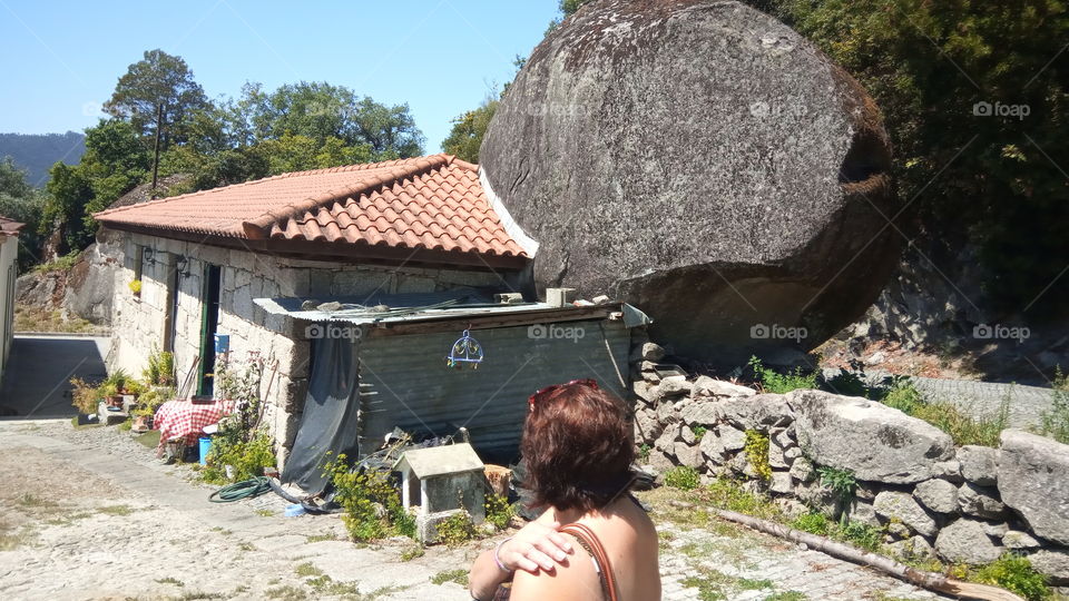 Rocher dans la Maison