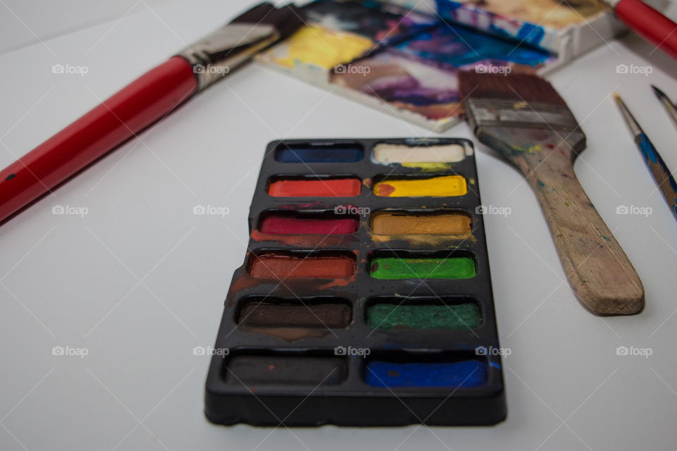 Gouache colors for art and drawing purposes.