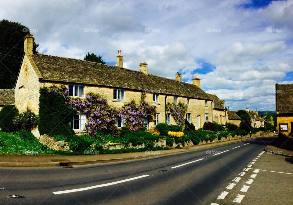 Village . Cotswolds 