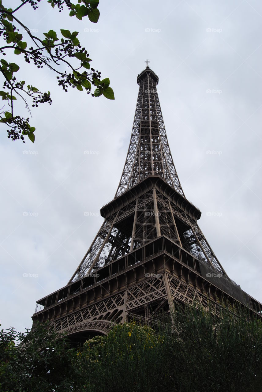 Paris eiffel tower