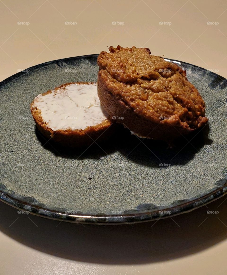 Traditional American Dishes, Buttered Muffin!