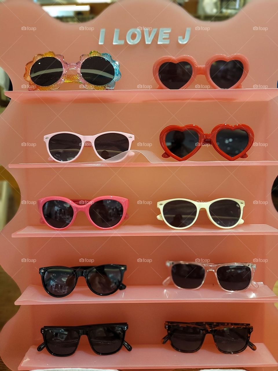 Wear the spring scenery on your body, and harvest beauty and strength from the colors.