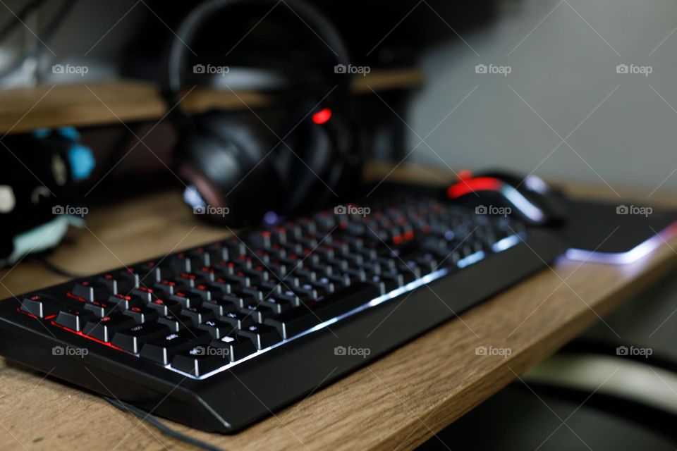 Gaming Desk with keyboard, mouse, and headset