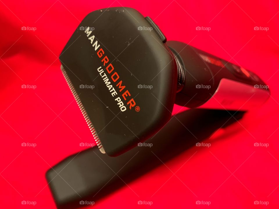 MANGROOMER Ultimate Pro Back Shaver - a men’s game changer