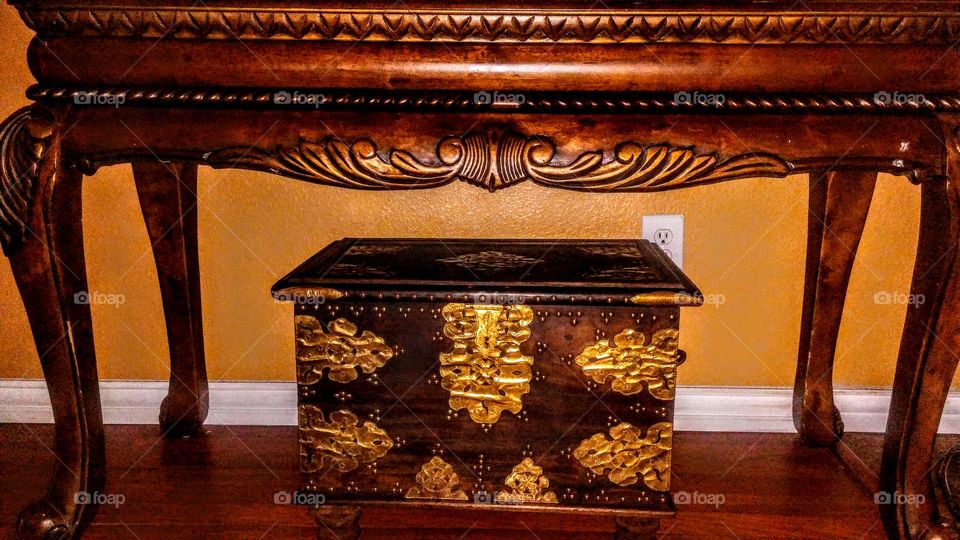 Zanzibar treasure chest