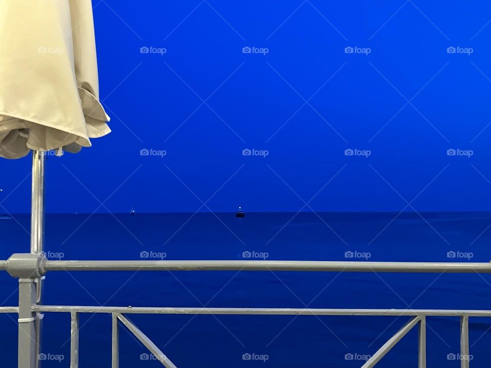 Between day and night in autumn 