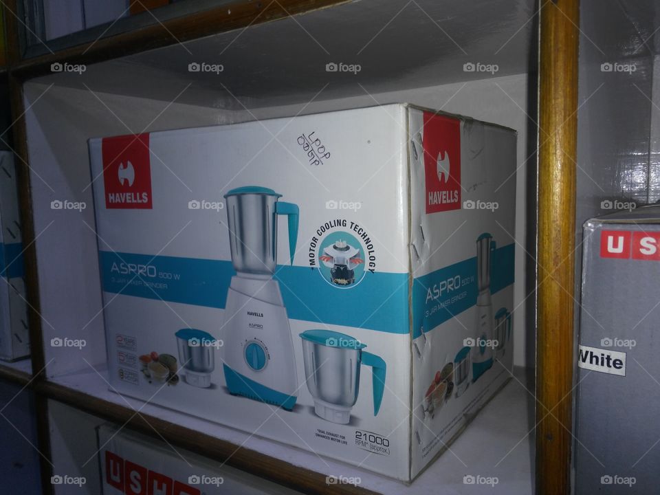 a havells mixer grinder in the shops.
