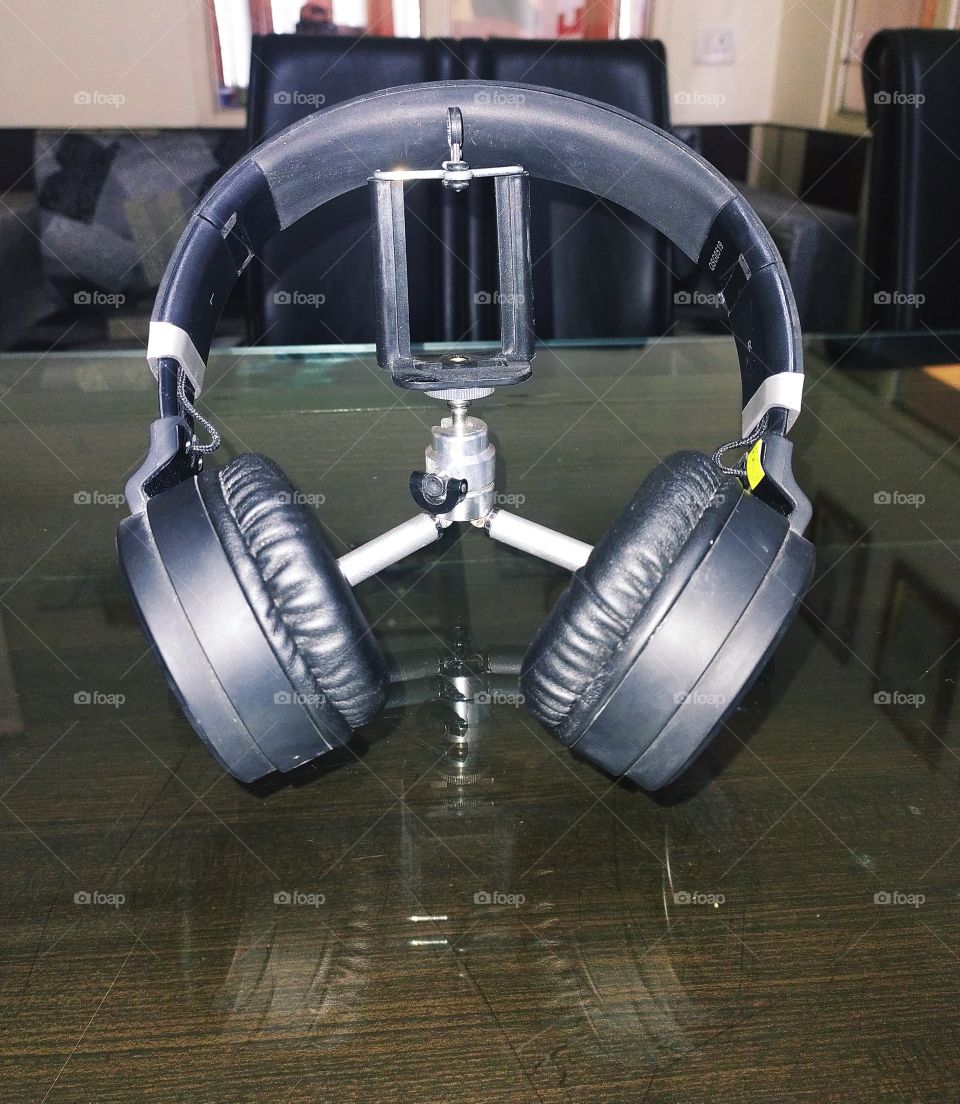 Headphone:need of the hour during pandemic time when almost everything is going online