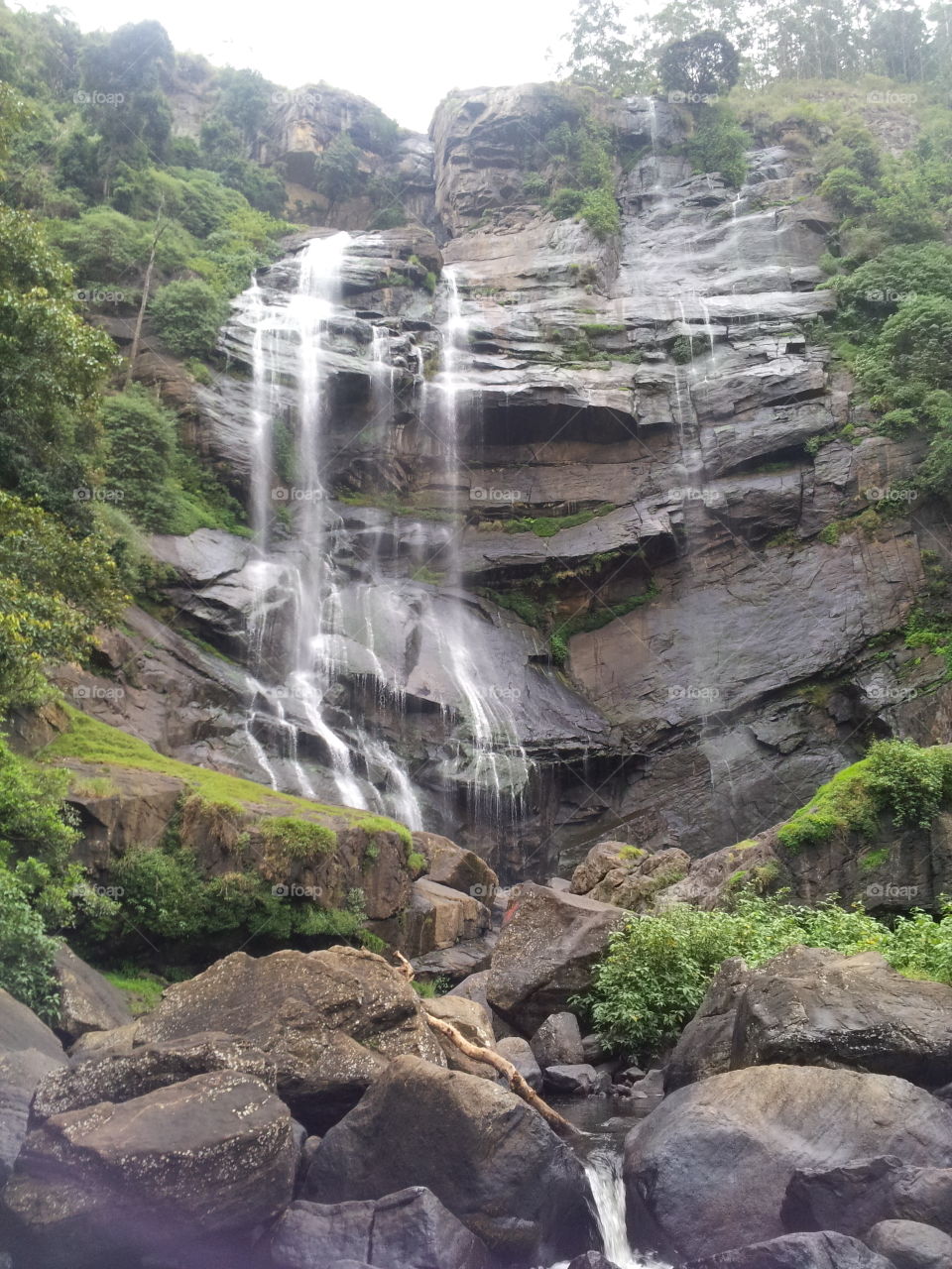 bomburu waterfall  nuwaraeliya  sri lanka