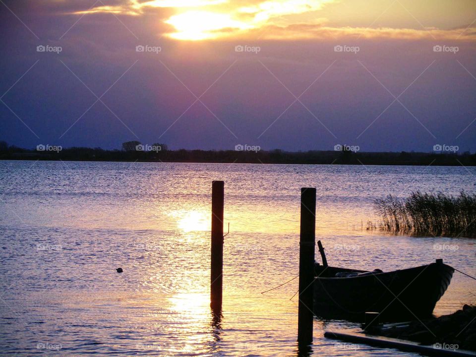 Sonnenaufgang am Hafen