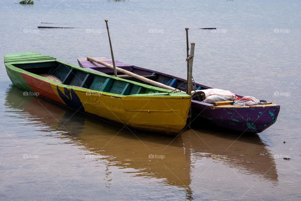 empty two boats by the reservoir