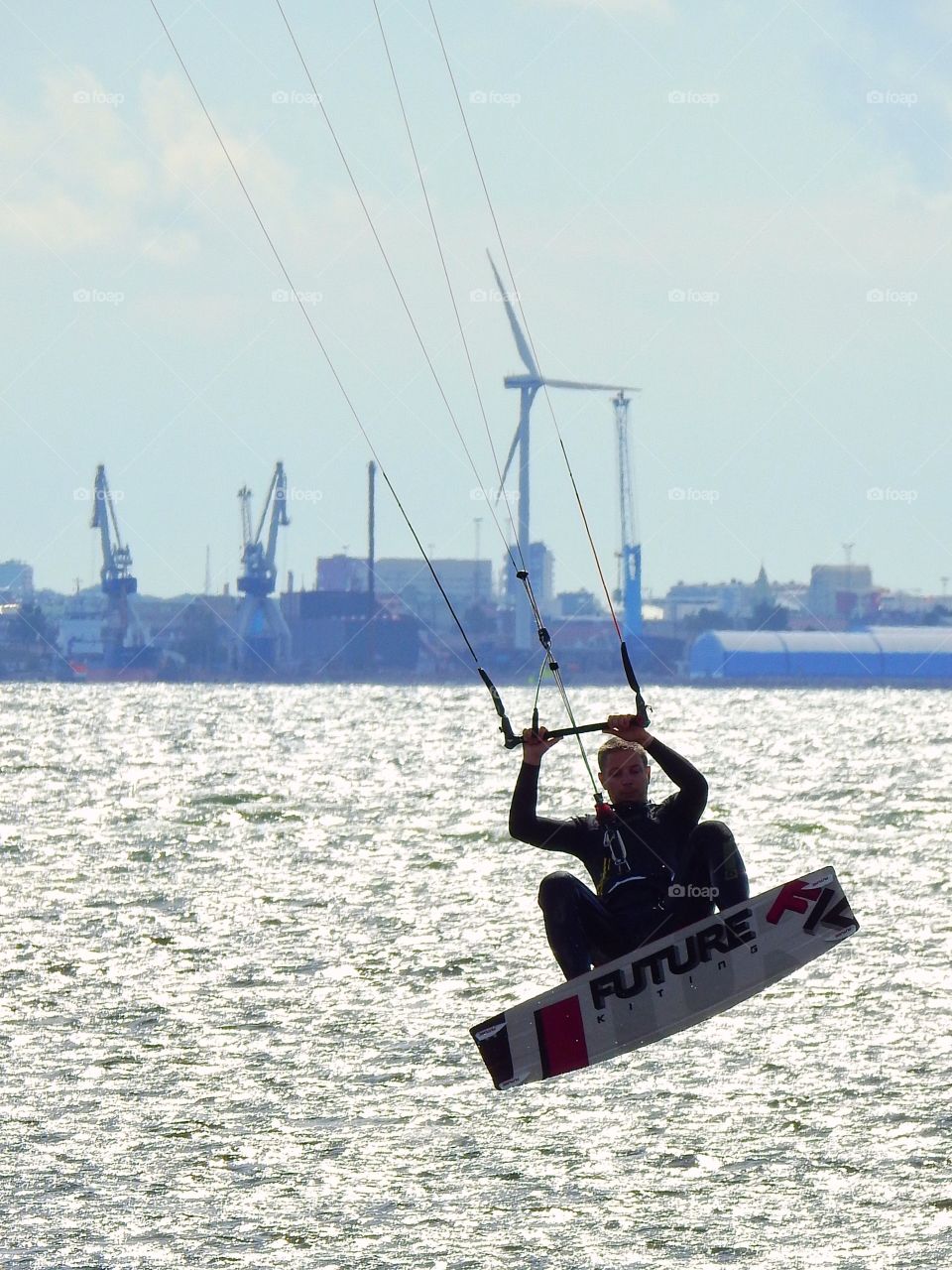 Kitesurfer 