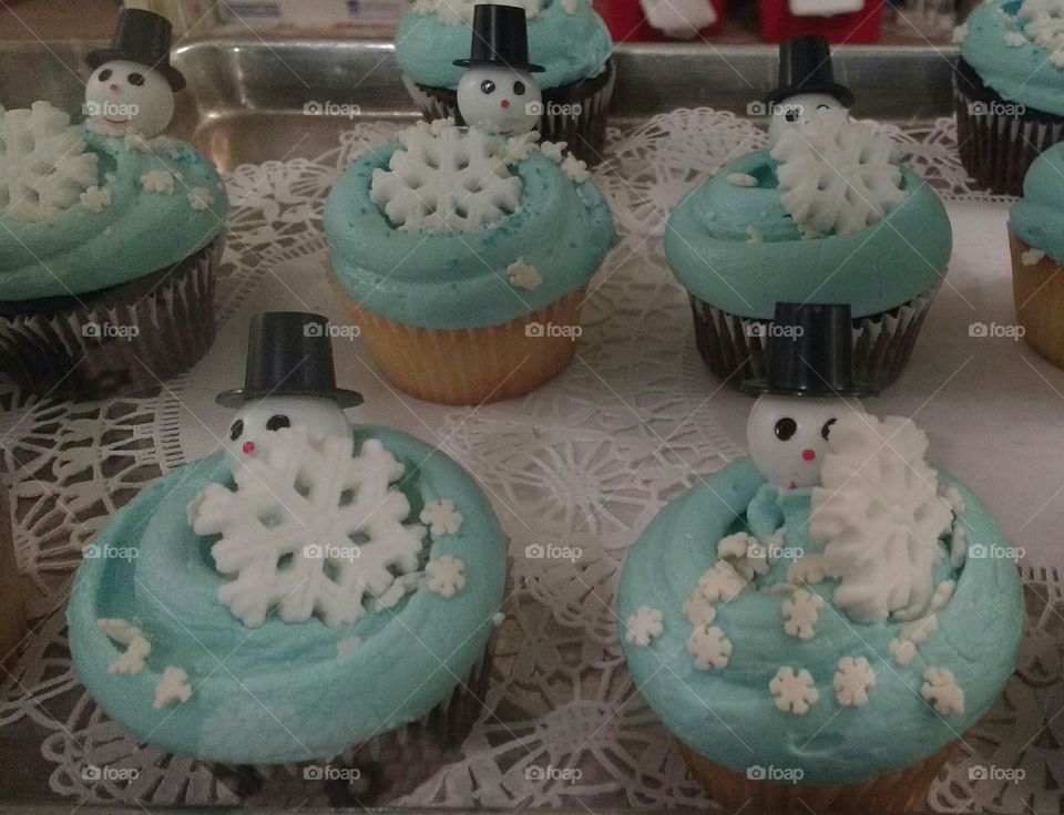 Snowman Cupcakes