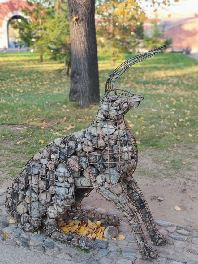 Mad hare