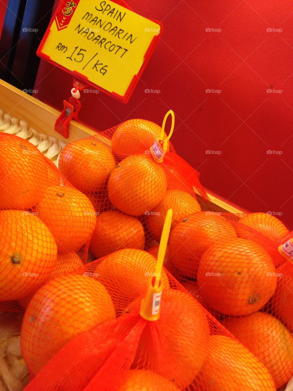 Oranges!  Great orange hue.  These fruits give you zest and inspiration.  Orange contains full of vitamins.