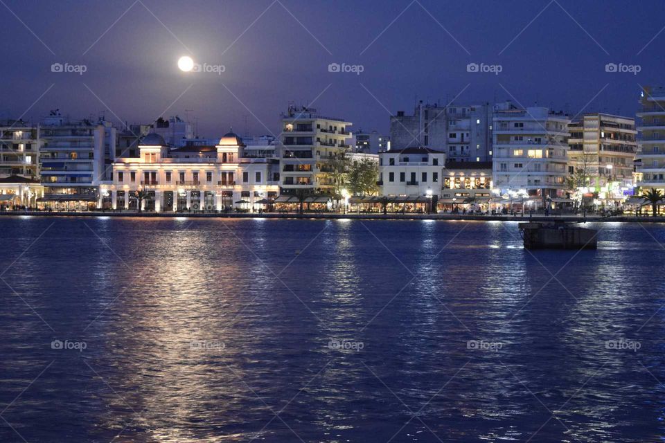 Chalkida Greece full 🌒