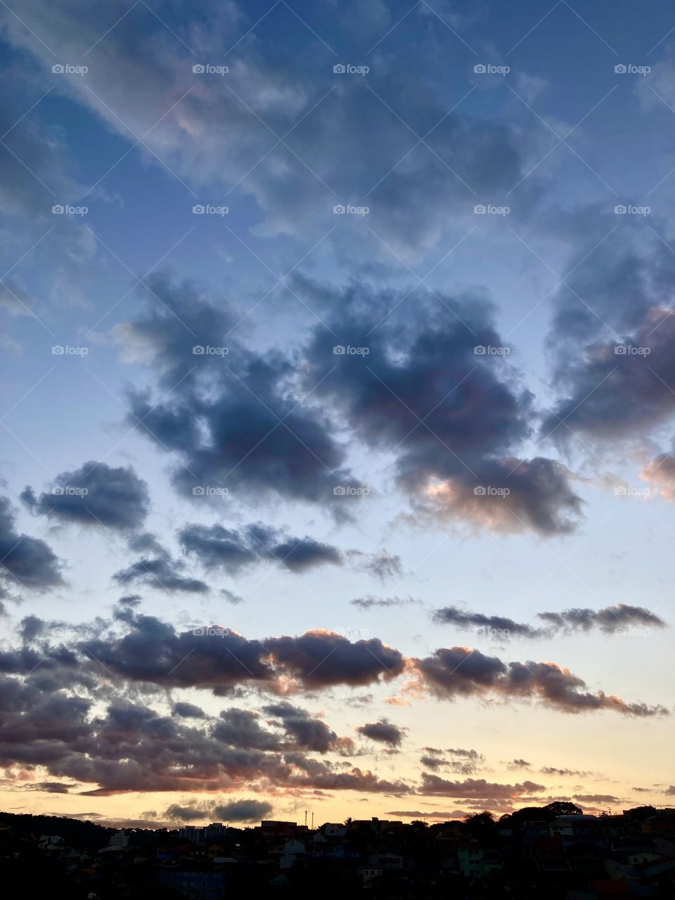 🌄🇺🇸 An extremely beautiful dawn in Bragança Paulista, interior of Brazil. Cheer the nature! / 🇧🇷 Um amanhecer extremamente bonito em Bragança Paulista, interior do Brasil. Viva a natureza! 