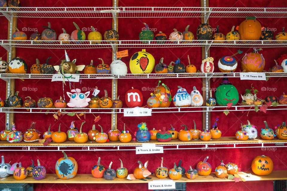 Pumpkin decorating contest 