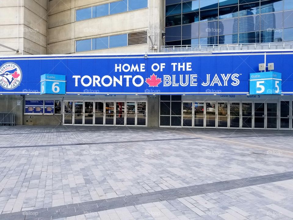 Home of our Toronto Blue Jays!! 
The ball never stops rolling ⚾
Toronto's MLB baseball team🇨🇦🍁