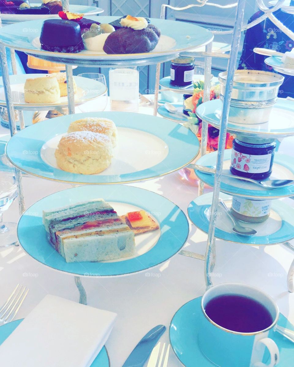 Fortnum and Masons - luxury afternoon tea - a perfectly British moment 