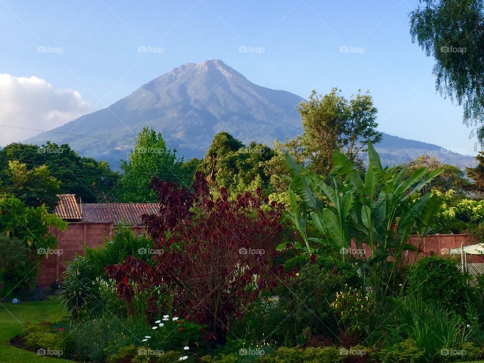 Volcano . Guatemalan volcano