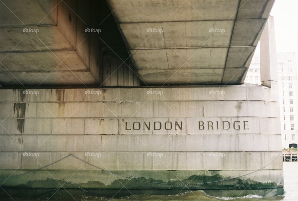 LONDON BRIDGE