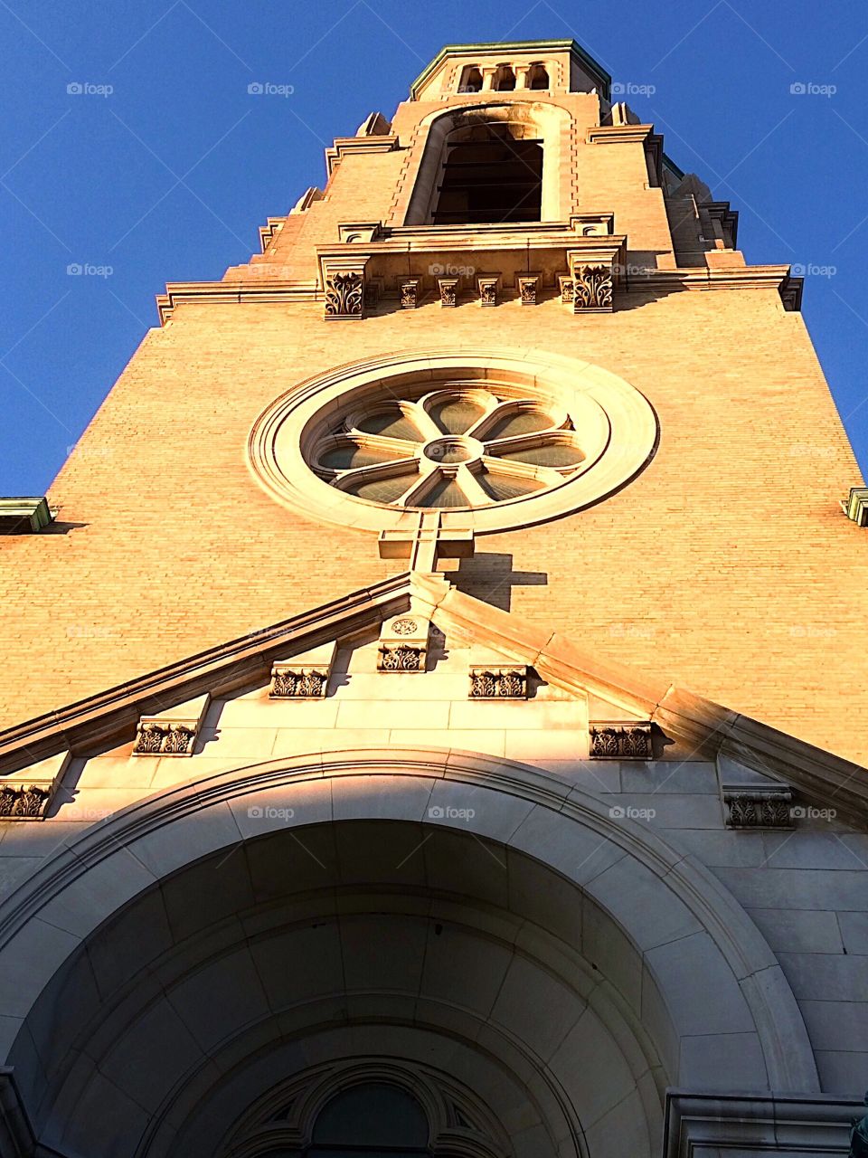 Looking up to the steeple 