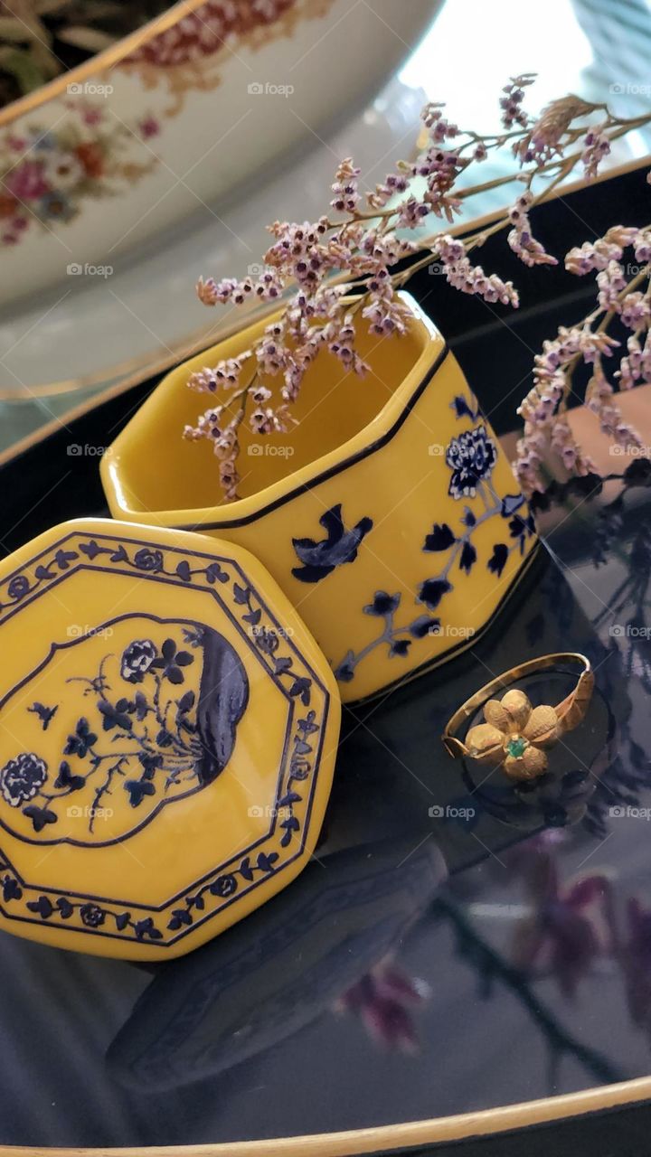 miniatura em porcelana