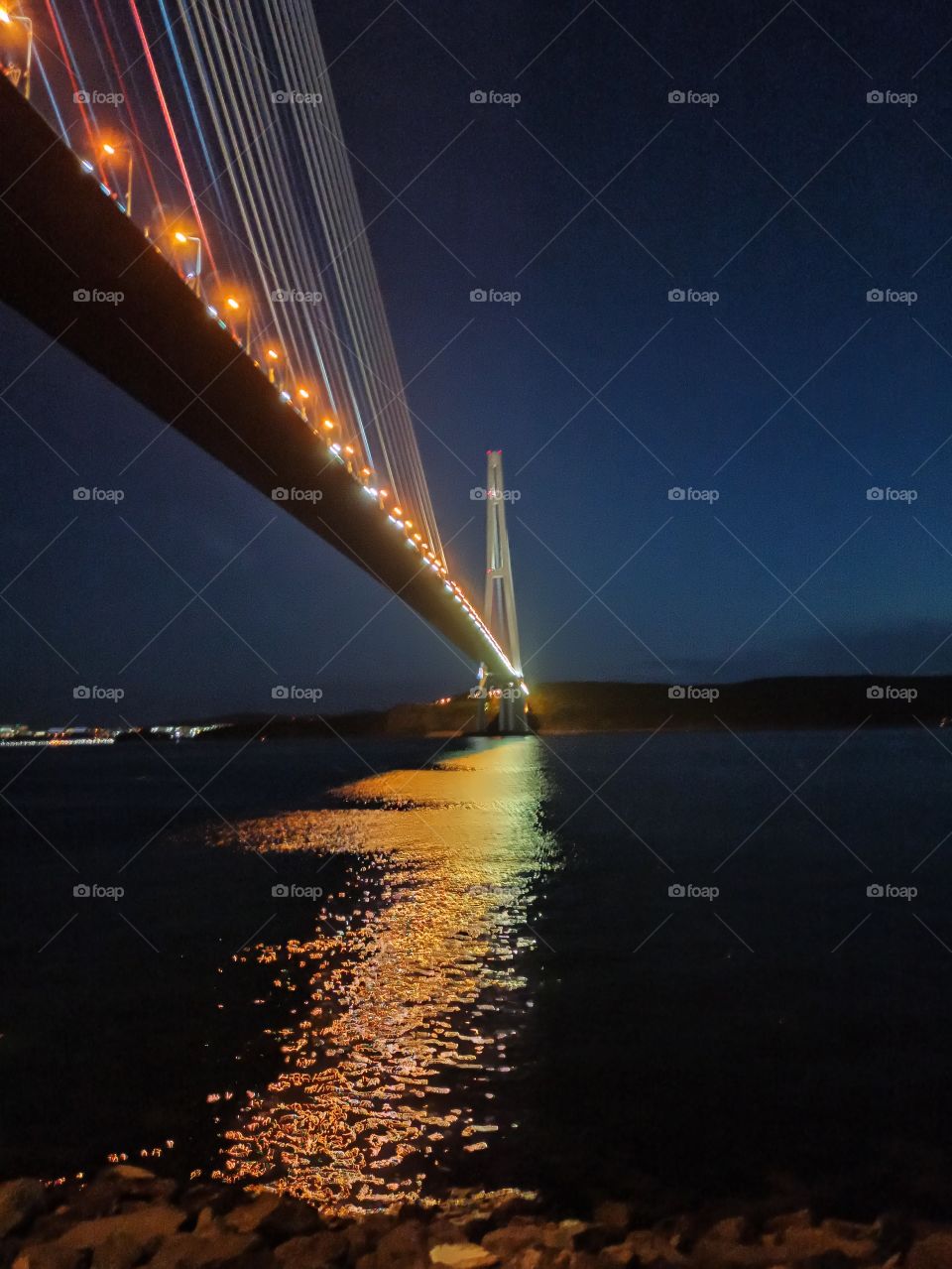Мост О. Русский