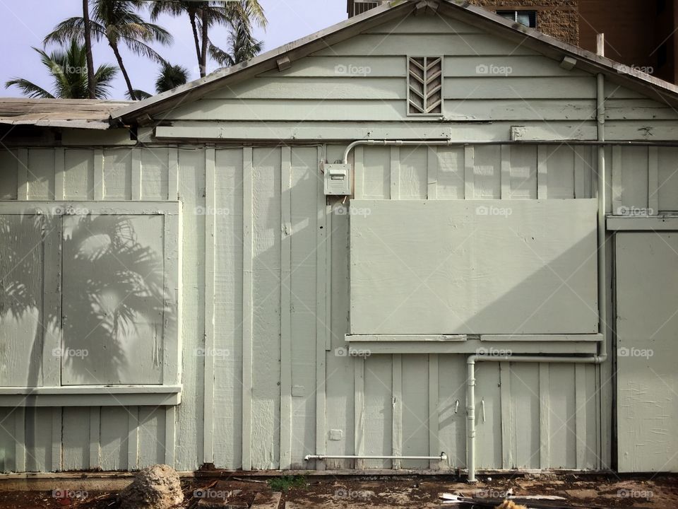 Abandoned house in Waikiki