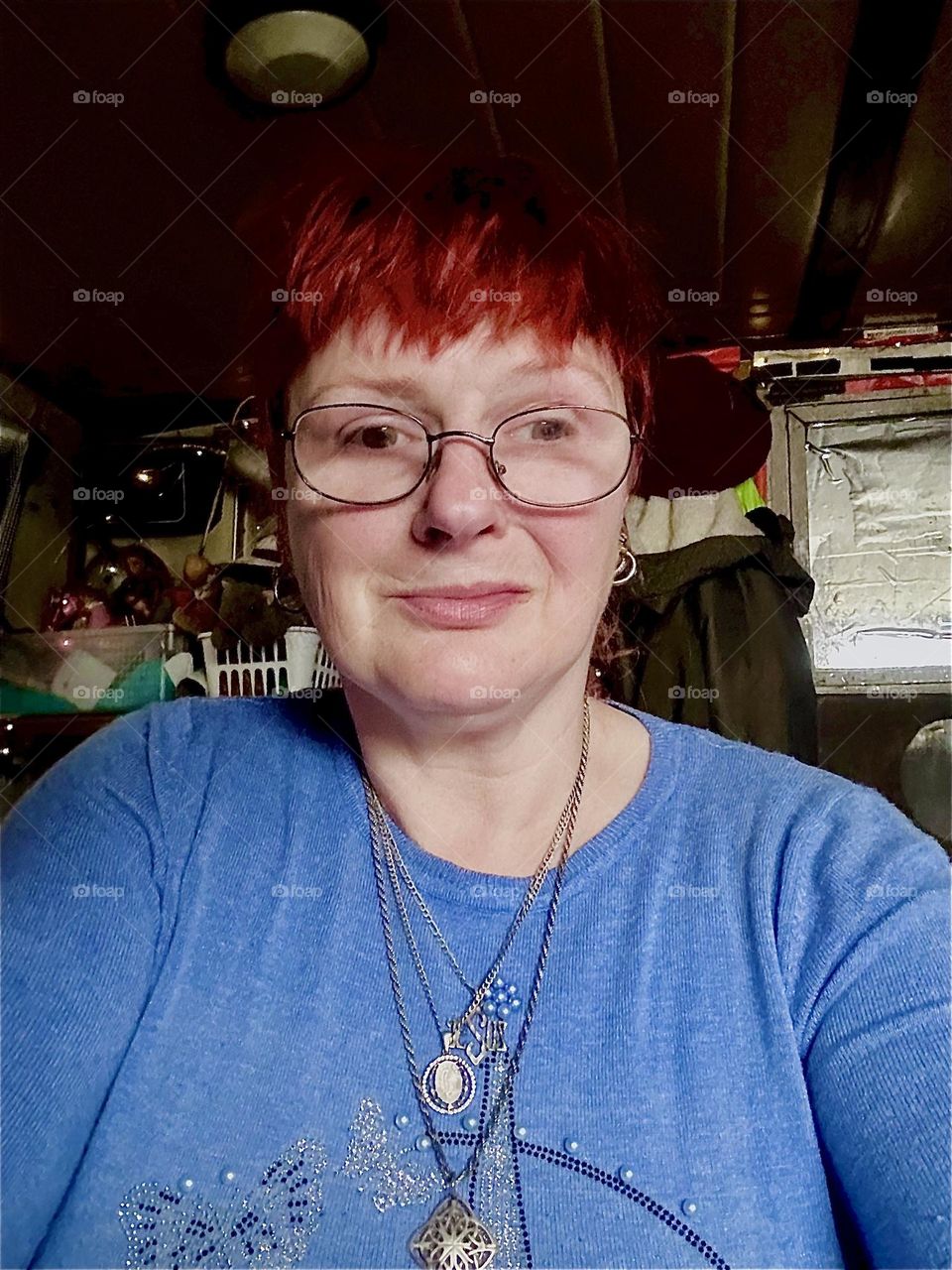 This is me, „Petra Schiller“ a.k.a. „Maxine Firefox“ a.k.a. „Maximiliane Feuerfuchs“ aboard „Salvation“, the „28 ft 1969“ Luhrs cabin cruiser at „Newtown Creek“ in LIC, Queens we call home. 2023. Hypnotic Productions