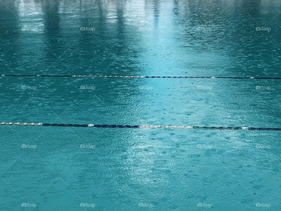 rain on the pool water