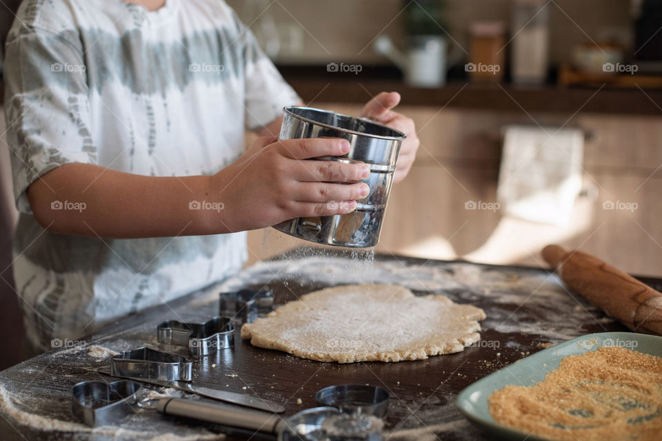 Cooking Curd cookies 
Dough: сottage cheese 200 grams, butter 100 gr, flour 1.5 cups, sugar 100 gr, baking powder 1 teaspoon, vanillin.
Mix all togeather, put in the frige for 1 hour, then make cookies and bake 15-20 at  180C