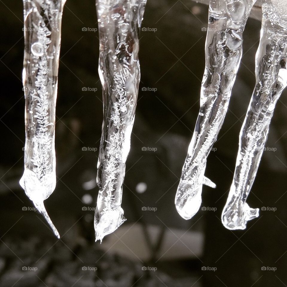 Mini-icicles