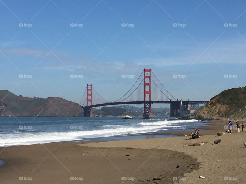 Beach view of the Golden Gate Bridge, San Francisco, Ca.