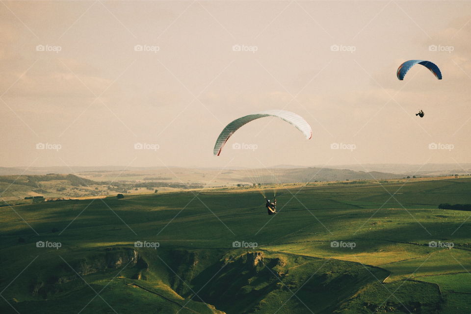 Paragliding in Peak District 