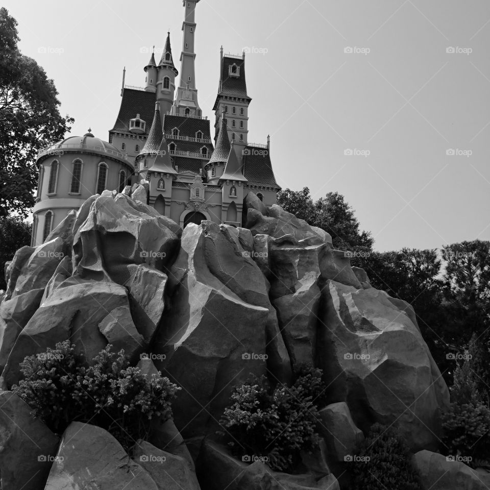 a kingdom beyond the rocks