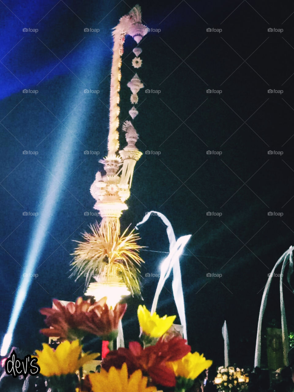 lighting and flowers