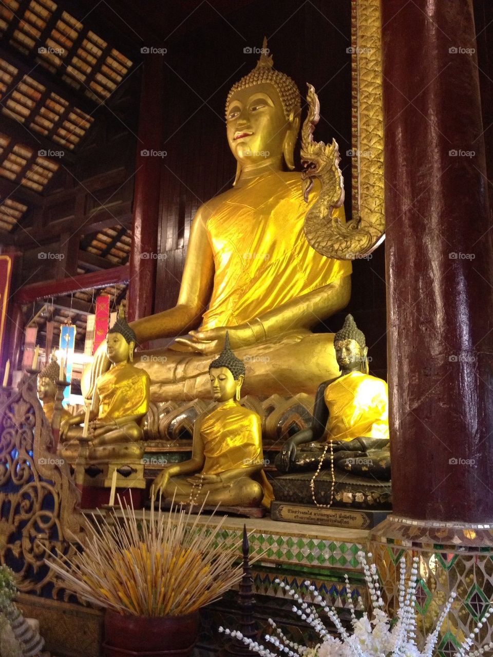 Golden Buddhas 