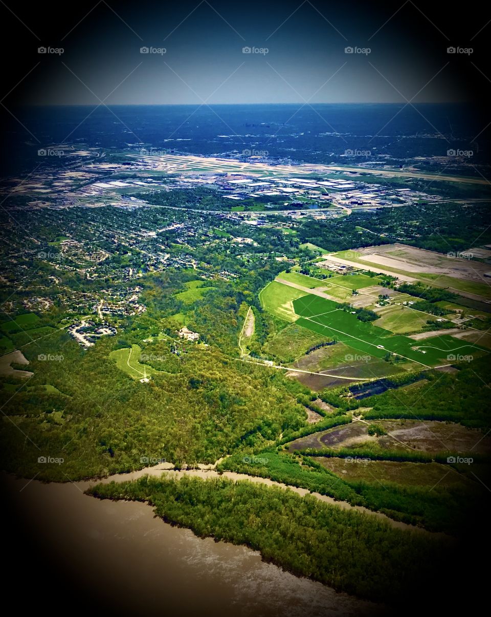 Landscape view of the muddy Missouri River