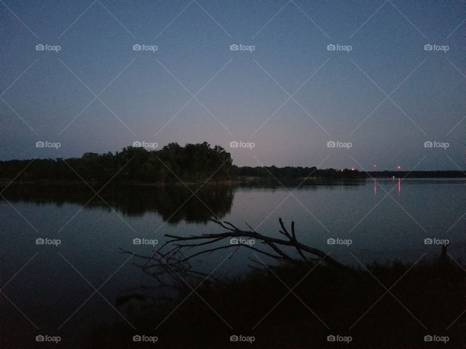 Lake Evergreen at night