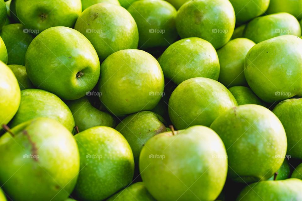 Green apple