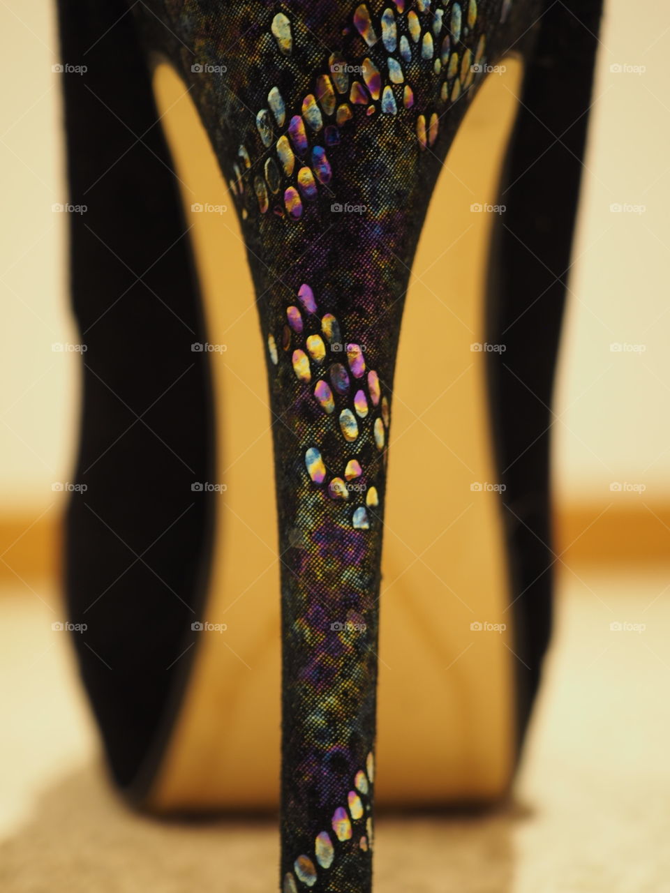 Snakeskin effect stiletto heel