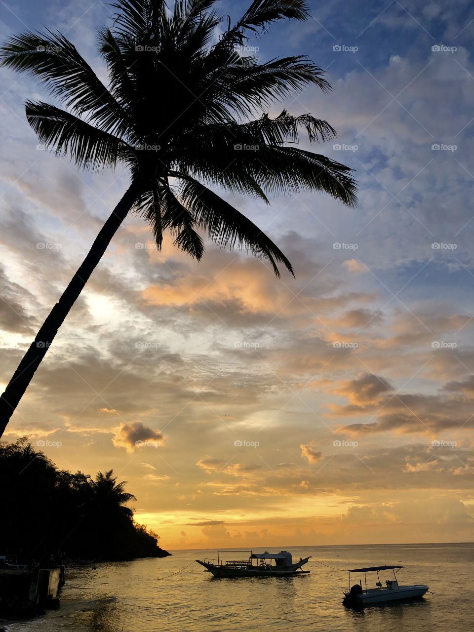 Sunset in Puerto Galera, Philippines