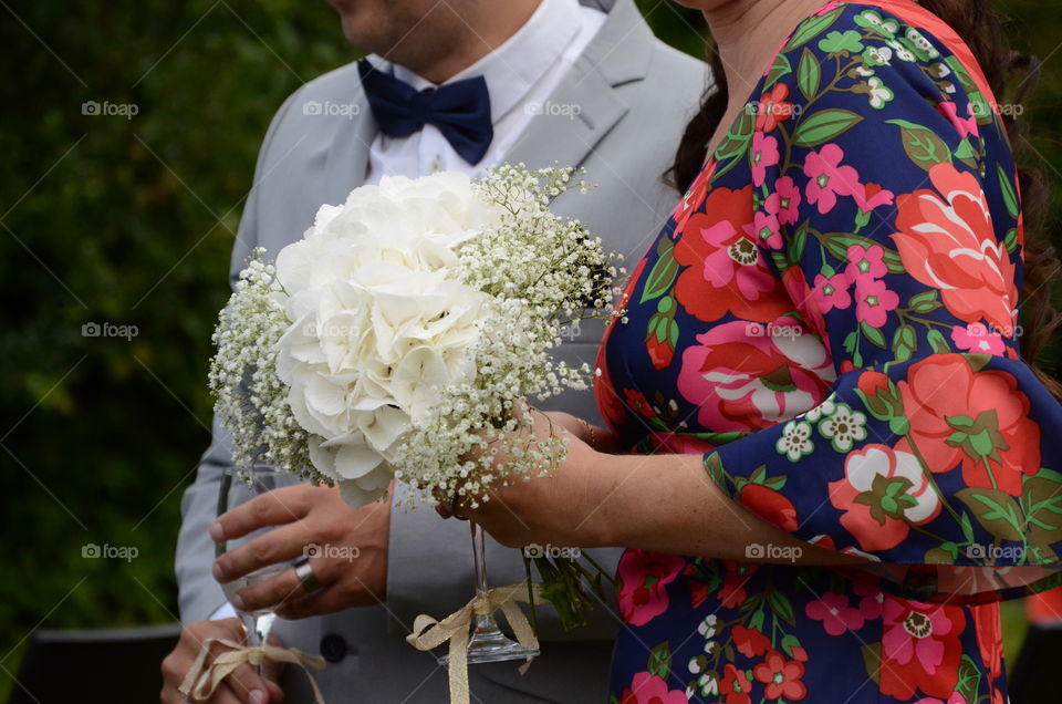 Summer wedding in the backyard