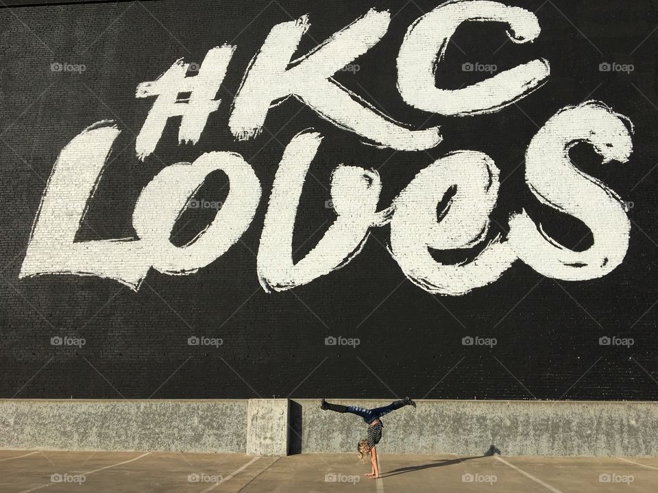 #KC Loves Handstands 