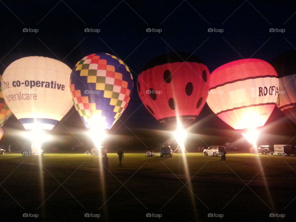 Hot air balloon night glow