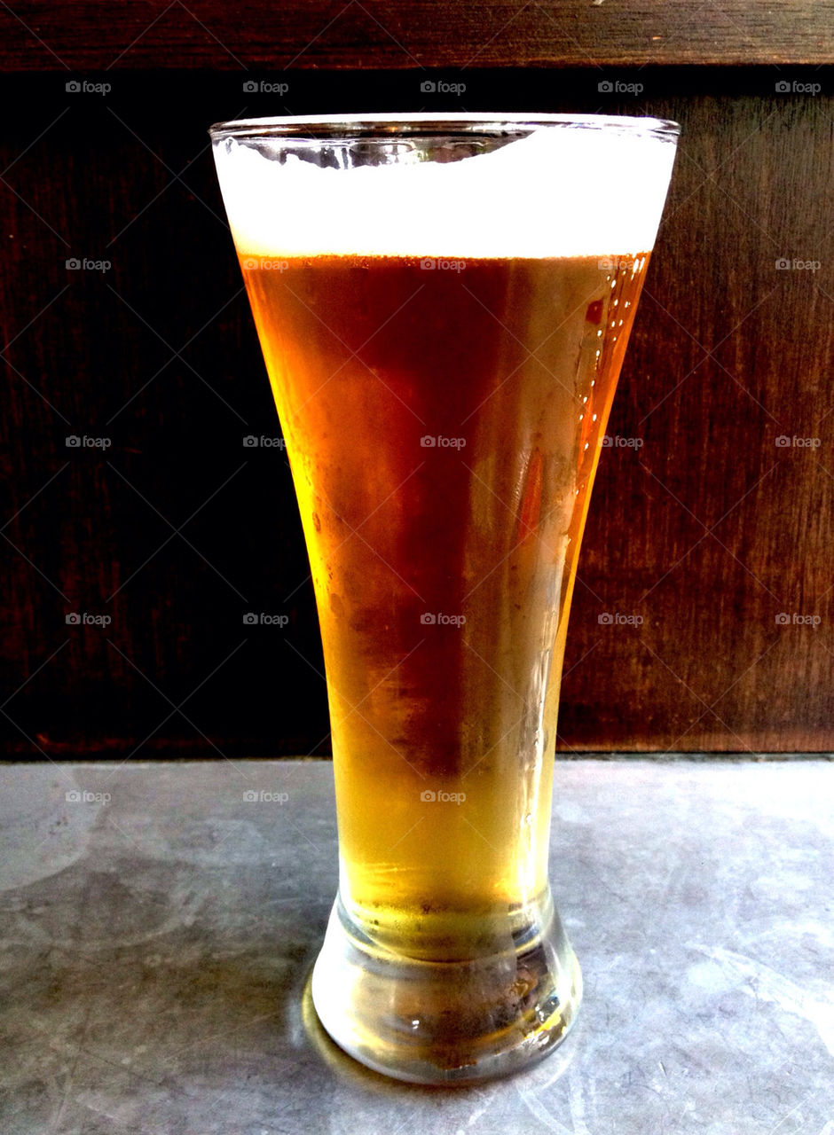 glass bar drink ale by ottilia1