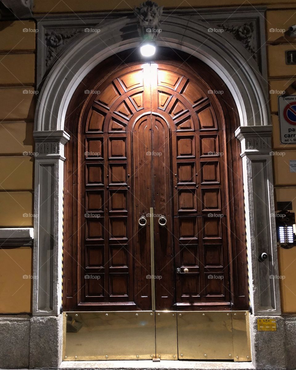 Milan Door 🇮🇹